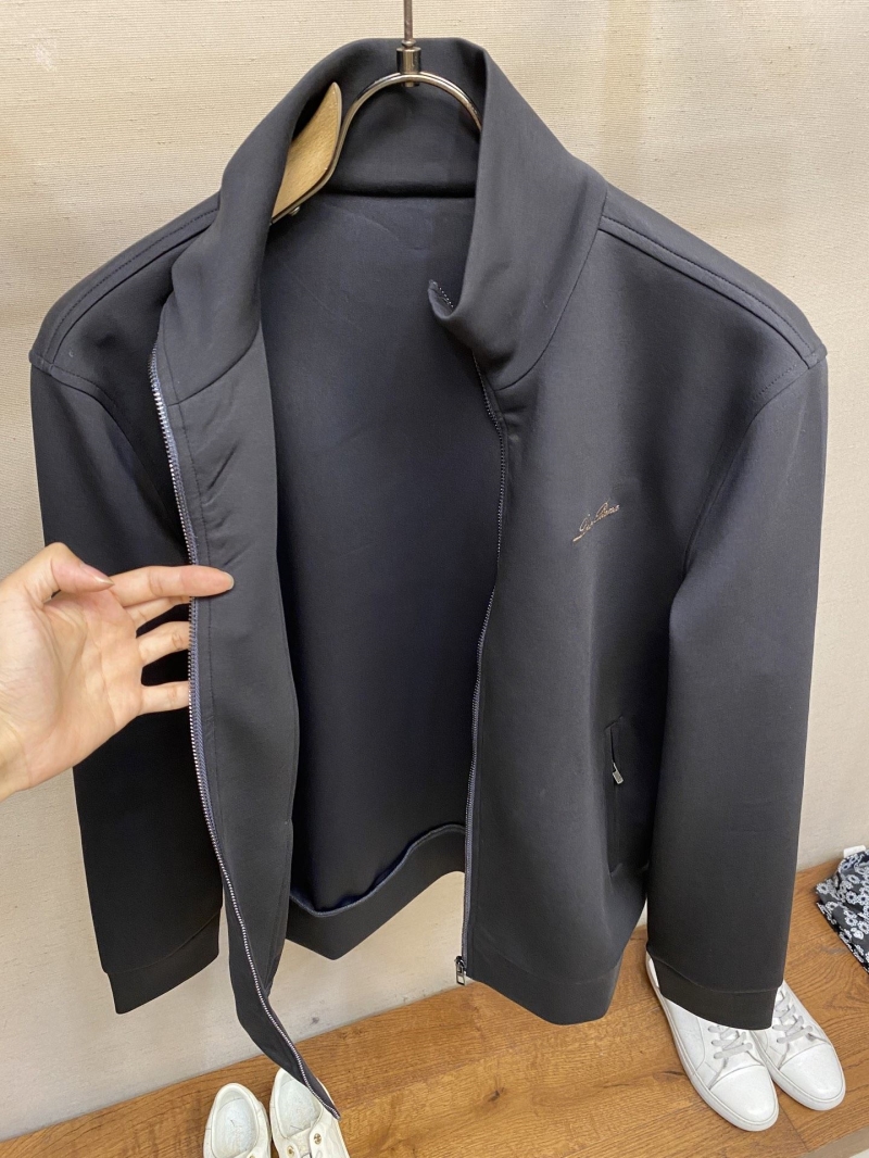 L0r0 P1ana suits